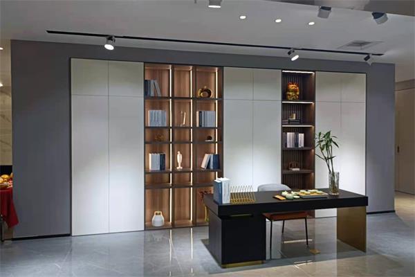 全屋定制是否真的劃算嗎？費(fèi)用高怎么辦？